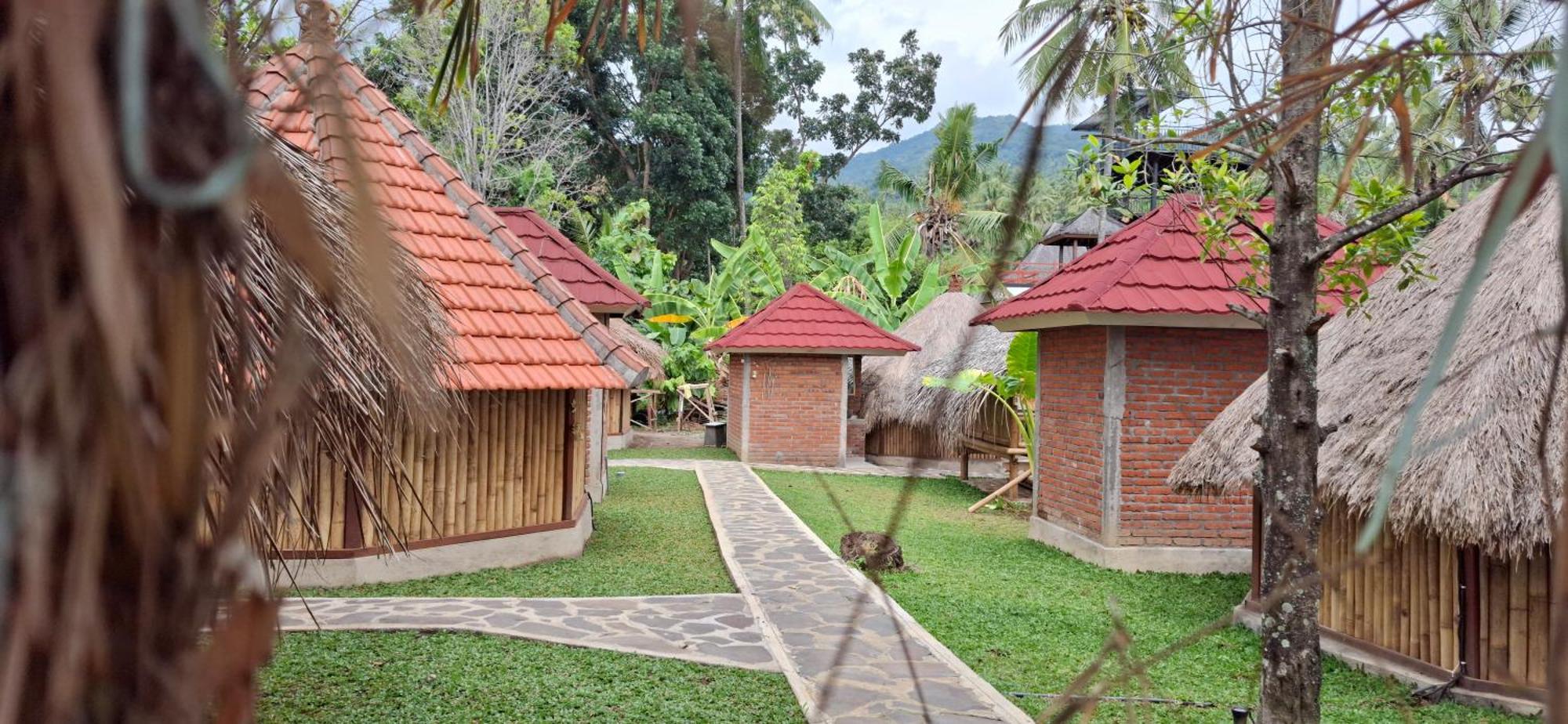 Uma Nirmala Aling-Aling Hotel Singaraja Exterior foto